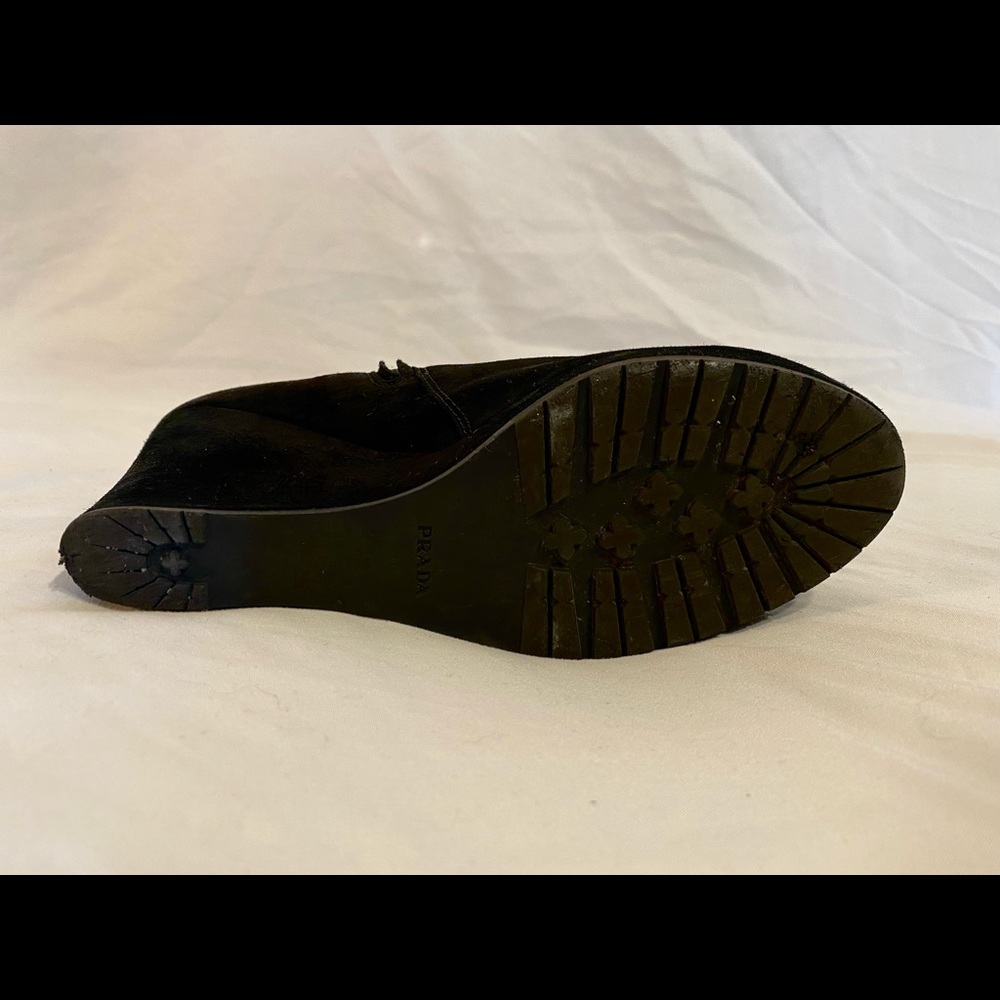 Prada booties! Size 38 1/2, used in great condition. Black suede. - Picture 4 of 5